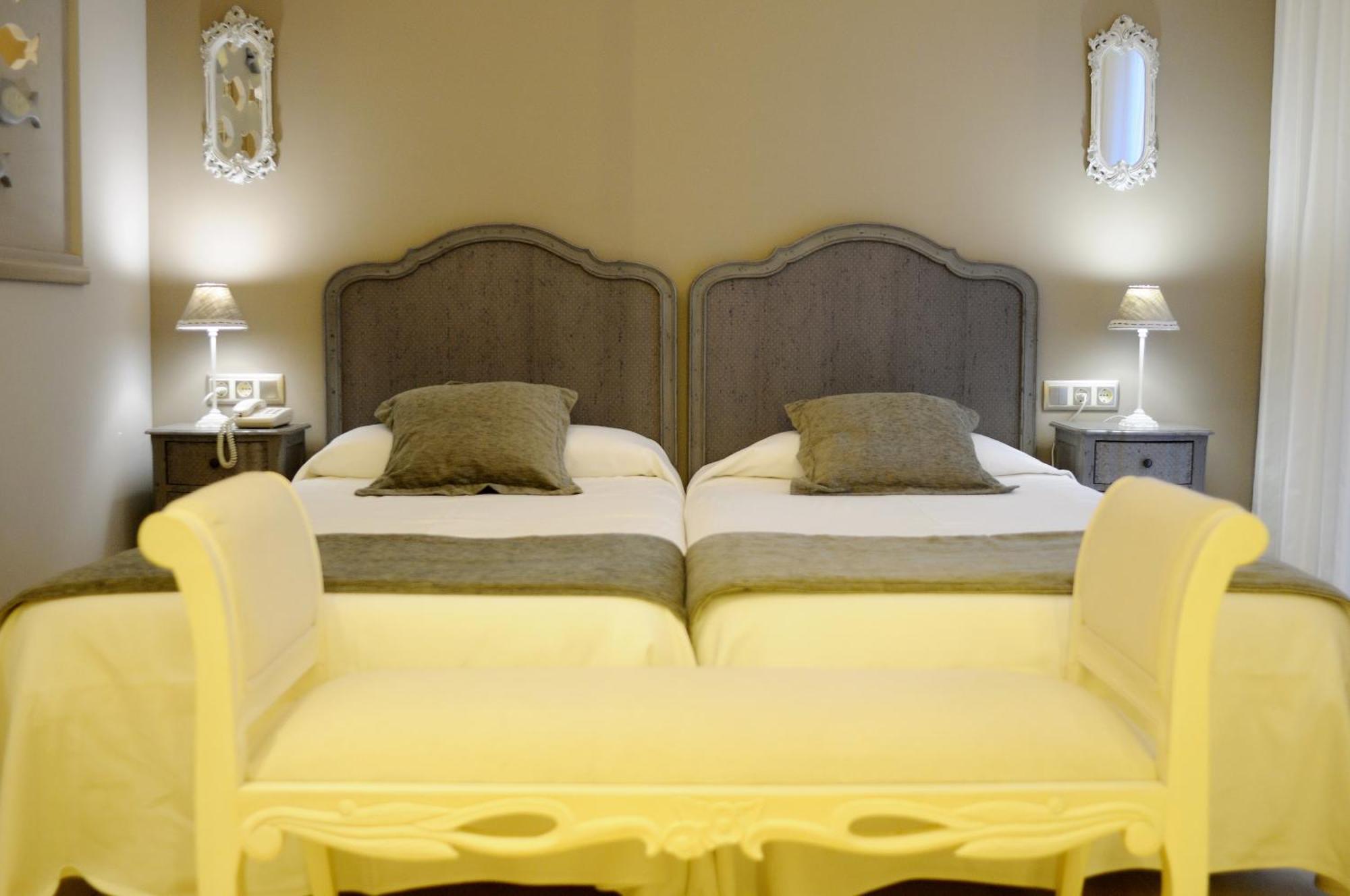 Hotel Restaurant Ceferino Vilanova i la Geltrú Zimmer foto